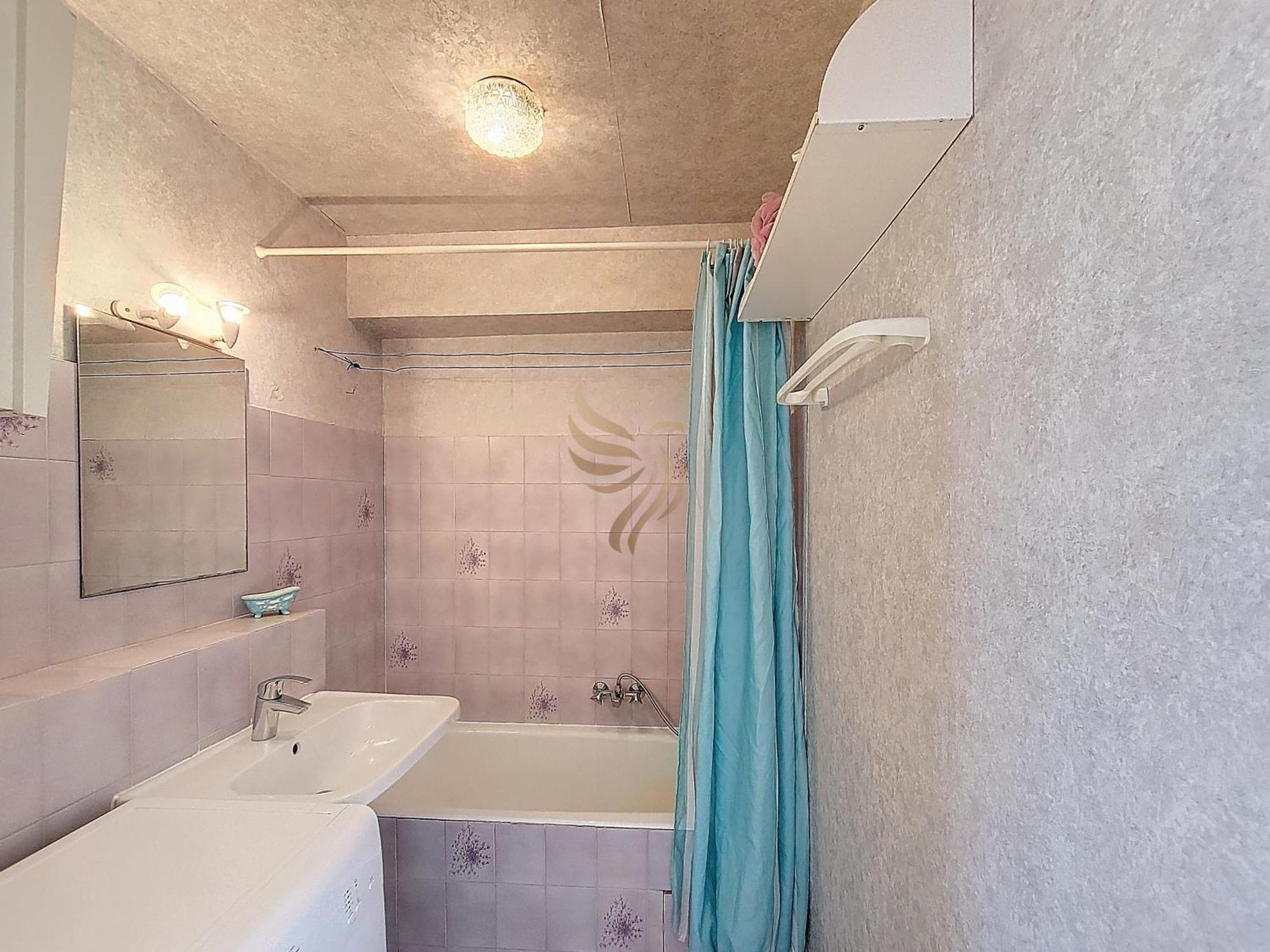 Appartement Azur Avec Terrasse Et Parking,10 Mn A Pied - Capitalchic Services *