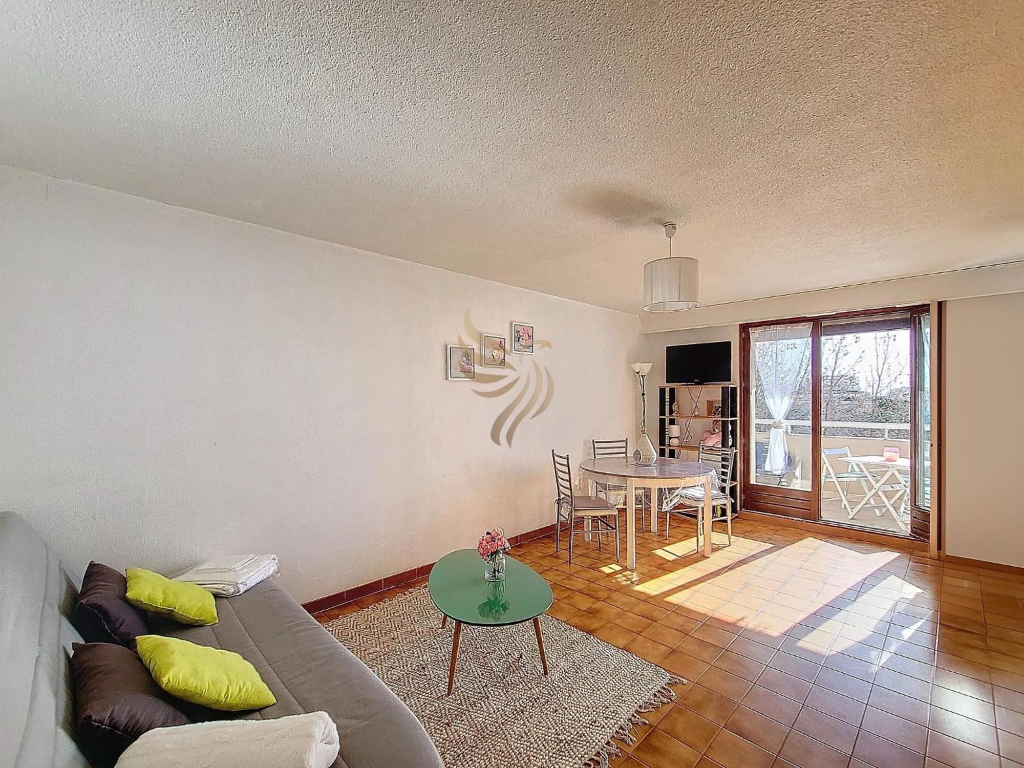 Azur Avec Terrasse Et Parking,10 Mn A Pied - Capitalchic Services Appartement